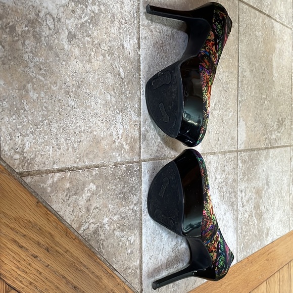 Carlos Santana heels size 8 - Picture 4 of 5
